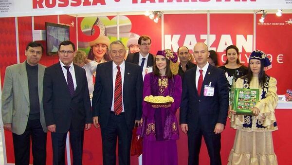 Tataristanlı turizm yetkilileri,  EMITT 2015 turizm fuarında - Sputnik Türkiye
