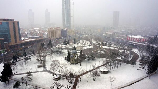 İstanbul'da kar kar yağısı - Sputnik Türkiye