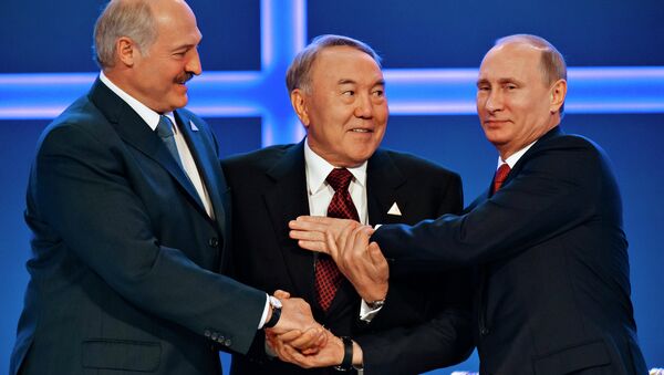 Rusya Devlet Başkanı Vladimir Putin, Kazakistan Devlet Başkanı Nursultan Nazarbayev ve Belarus Devlet Başkanı Aleksandr Lukaşenko - Sputnik Türkiye