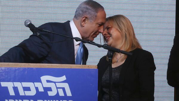 İsrail Başbakanı Benyamin Netanyahu ve  eşi Sara Netanyahu - Sputnik Türkiye