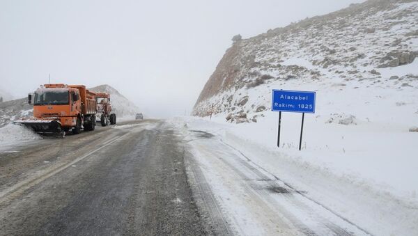 Kar yağışı ve buzlanma - Sputnik Türkiye