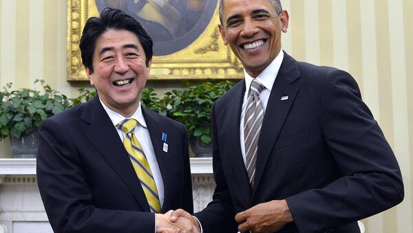 ABD Başkanı Barack Obama ve Japonya Başbakanı Şinzo Abe - Sputnik Türkiye