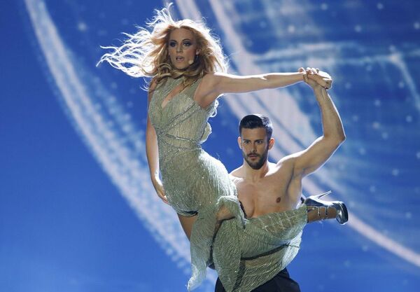 2015 Eurovision Şarkı Yarışması'nın İspanya temsilcisi Edurne yarışmanın finalinde - Sputnik Türkiye