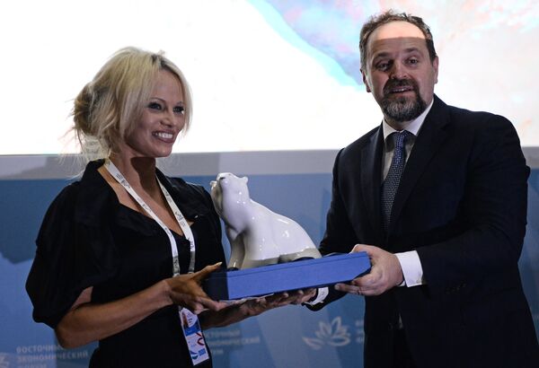 Pamela Anderson - Sputnik Türkiye