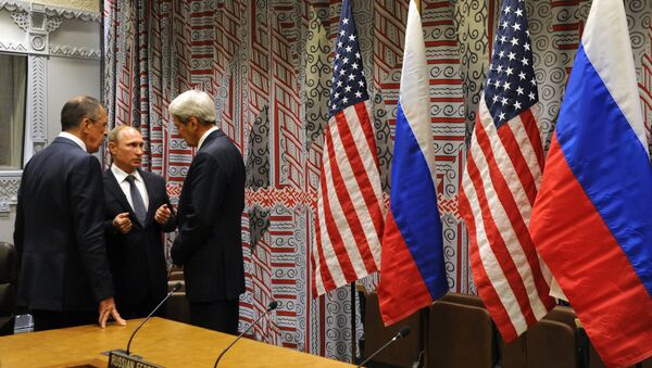 Rusya Devlet Başkanı Vladimir Putin- Rusya Dışişleri Bakanı Sergey Lavrov- ABD Dışişleri Bakanı John Kerry - Sputnik Türkiye