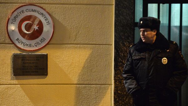 Türkiye'nin Moskova Büyükelçiliği çevresinde güvenlik önlemleri arttırıldı. - Sputnik Türkiye