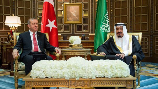 Cumhurbaşkanı Recep Tayyip Erdogan ve Suudi Arabistan Kralı Salman - Sputnik Türkiye