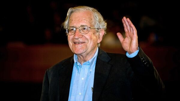 Noam Chomsky - Sputnik Türkiye