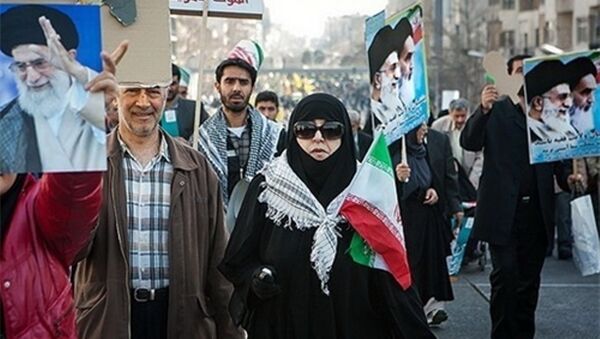İran'da İslam Devrimi'nin 37'nci yılı kutlandı - Sputnik Türkiye