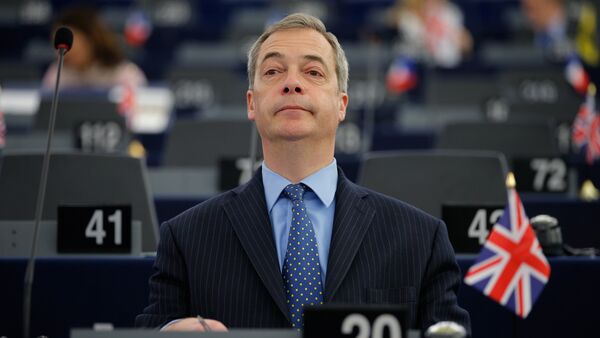 İngiltere'deki Birleşik Krallık Bağımsızlık Partisi (UKIP) lideri Nigel Farage - Sputnik Türkiye