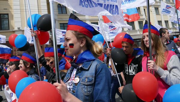 Donetsk Halk Cumhuriyeti'nde Cumhuriyet Günü kutlamaları - Sputnik Türkiye