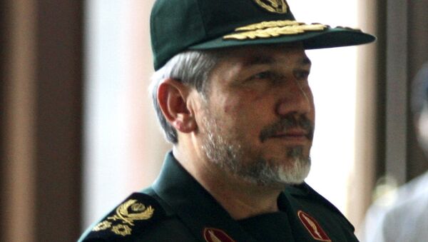 İran’ın ruhani lideri Ayetullah Ali Hamaney'in yüksek askeri danışmanı Tümgeneral Yahya Rahim Safevi - Sputnik Türkiye