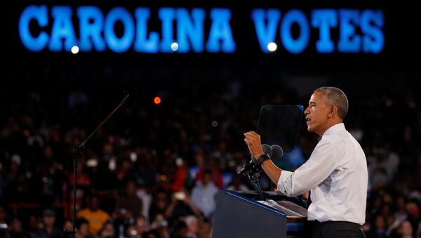 Obama Clinton için Carolina'daki mitingde konuştu - Sputnik Türkiye