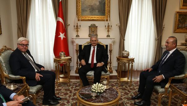 Başbakan Binali Yıldırım, Almanya Dışişleri Bakanı Frank-Walter Steinmeier'i kabul etti. - Sputnik Türkiye