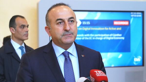 Mevlüt Çavuşoğlu, Brüksel'de basın mensuplarına açıklamada bulundu - Sputnik Türkiye