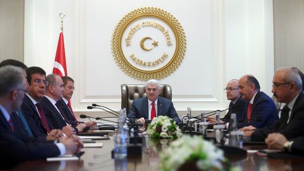 Başbakan Binali Yıldırım, Ekonomi Koordinasyon Kurulu (EKK) kararlarını açıkladı - Sputnik Türkiye