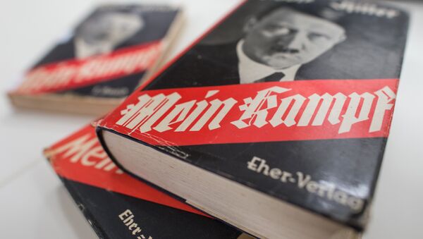 Adolf Hitler'in ‘Kavgam-Mein Kampf’ adlı eseri - Sputnik Türkiye