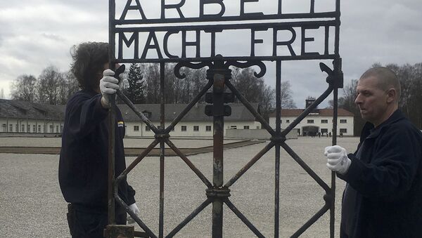 Dachau toplama kampından çalınan tarihi kapı - Sputnik Türkiye