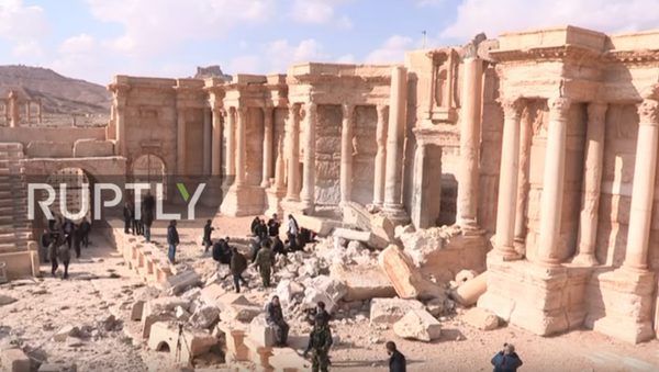 İkinci kez IŞİD'den kurtarılan Palmira'da konser - Sputnik Türkiye