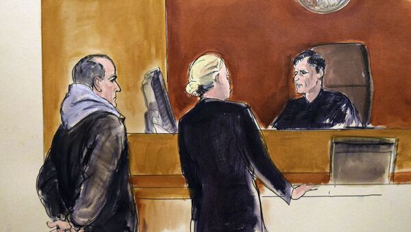 In this courtroom drawing, Elvis Redzepagic, left, appears before Magistrate Judge Robert Levy, right, Saturday, March 4, 2017 in New York, during his arraignment on charges that he attempted to provide material support to a foreign terrorist organization. - Sputnik Türkiye