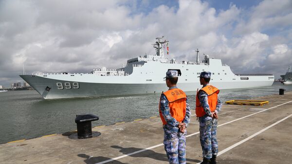 Pekinli yetkililer üssü resmi olarak 'lojistik tesis' olarak adlandırsa da, burası Çin'in yurtdışındaki ilk askeri üssü olma özelliği taşıyor.  İnşasına geçen yıl başlanan üssün özellikle Yemen ve Somali'deki barış koruma ve insani görevlerde yer alan donanma gemilerinin yeniden ikmalinde kullanılacağı belirtiliyor. Cibuti'de Çin'in yanısıra ABD, Japonya ve Fransa'ya ait askeri üsler de bulunuyor.  - Sputnik Türkiye