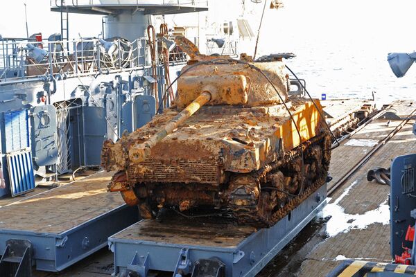 Barents Denizi’nden çıkarılan iki Amerikan tankı - Sputnik Türkiye