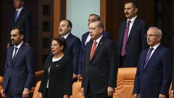 TBMM 15 Temmuz özel oturumu - Cumhurbaşkanı ve AK Parti Genel Başkanı Recep Tayyip Erdoğan - Sputnik Türkiye