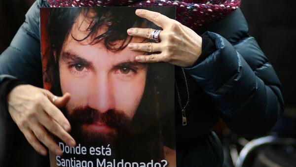 Kayıp Arjantinli aktivist Santiago Maldonado - Sputnik Türkiye