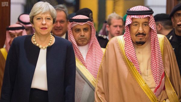 İngileter Başbakanı Theresa May- Suudi Kralı Selman - Sputnik Türkiye