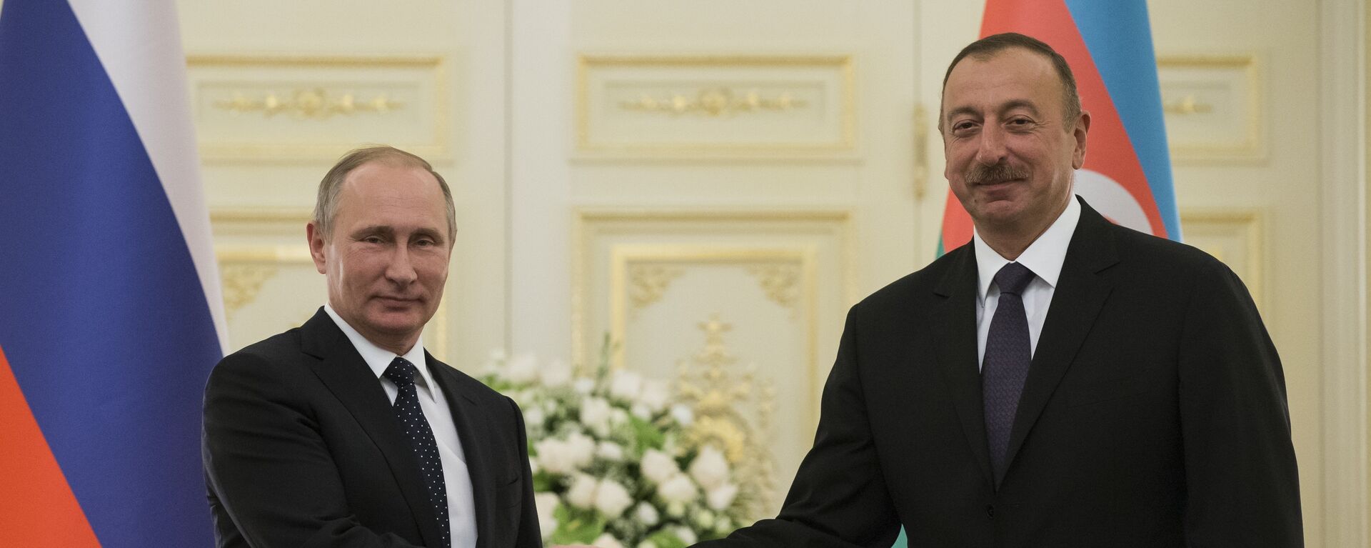 Rusya Devlet Başkanı Vladimir Putin-Azerbaycan Cumhurbaşkanı İlham Aliyev - Sputnik Türkiye, 1920, 09.04.2021