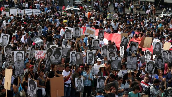 Peru - Alberto Fujimori - af- protesto - Sputnik Türkiye