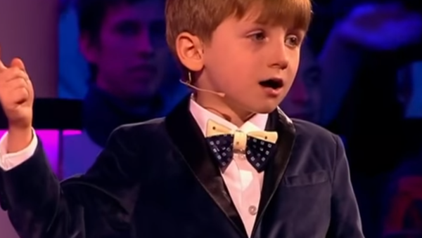 6 yaşındaki Moskovalı Aleksandr, Hamlet tiradıyla dinleyenleri şaşırttı (Video Haber) - Sputnik Türkiye