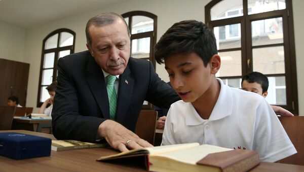 Recep Tayyip Erdoğan İmam Hatip Okulu - Sputnik Türkiye