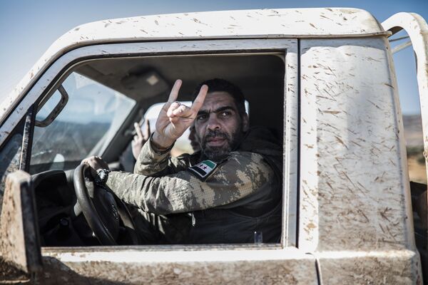 Özgür Suriye Ordusu (ÖSO), Afrin, Zeytin Dalı Harekatı - Sputnik Türkiye