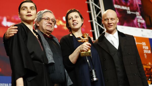 68. Berlinale'de en iyi film ödülünü kazanan Touch Me Not'ın yönetmeni Adina Pintilie - Sputnik Türkiye