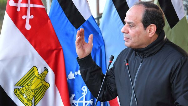 Mısır Cumhurbaşkanı Abdülfettah Sisi Kahire askeri akademi - Sputnik Türkiye