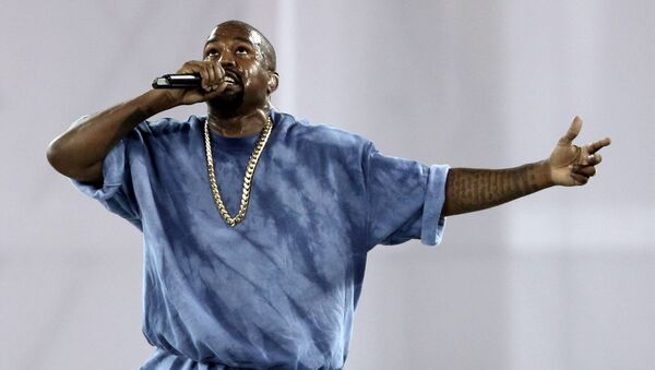 Kanye West, 2015 Pan Am Oyunları'nın kapanış töreninde, Toronto, Kanada - Sputnik Türkiye