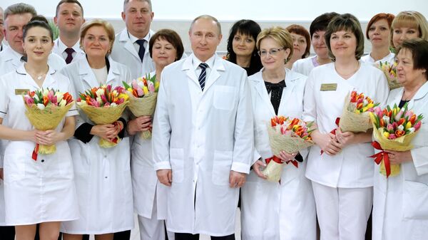 Putin'den çiçek buketi - Sputnik Türkiye