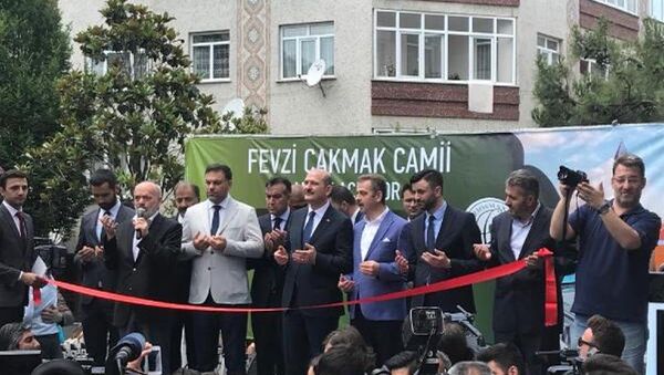 İçişleri Bakanı Süleyman Soylu, İstanbul Gaziosmanpaşa’da yapılan Fevzi Çakmak Cami’nin ibadete açılışına katıldı. - Sputnik Türkiye