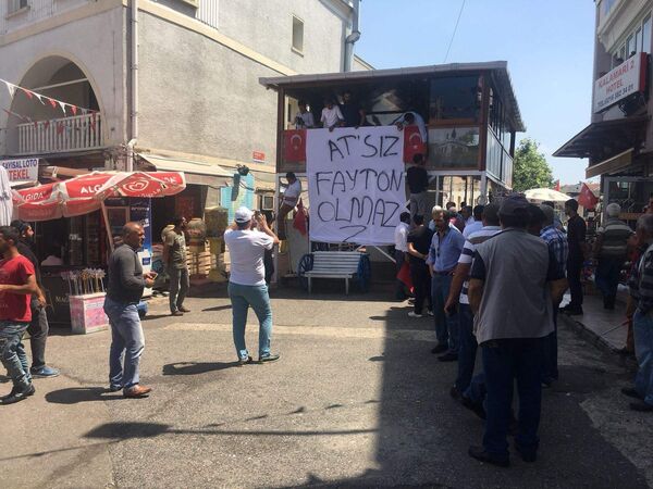 Büyükada'da faytonculardan protesto: 'Atsız olmaz' - Sputnik Türkiye