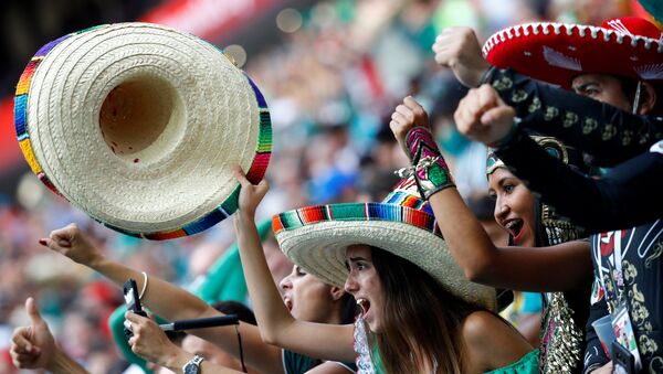 2018 FIFA Dünya Kupası F Grubu ilk maçında Meksika, Almanya'yı tek golle yendi. - Sputnik Türkiye
