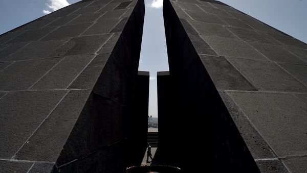Ermenistan'ın başkenti Erivan'daki Soykırım Anıtı - Sputnik Türkiye
