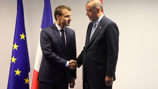Fransa Cumhurbaşkanı Emmanuel Macron- Cumhurbaşkanı Recep Tayyip Erdoğan - Sputnik Türkiye
