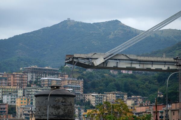 İtalya'da köprü çöküşü - Sputnik Türkiye