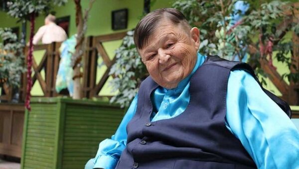 Yeşilçam'ın 'Şişko Nuri' lakaplı sanatçısı 69 yaşındaki Sıtkı Sezgin, hayatını kaybetti - Sputnik Türkiye