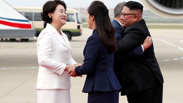 Güney Kore lideri Moon Jae-in- Kuzey Kore lideri Kim Jong-un - Sputnik Türkiye