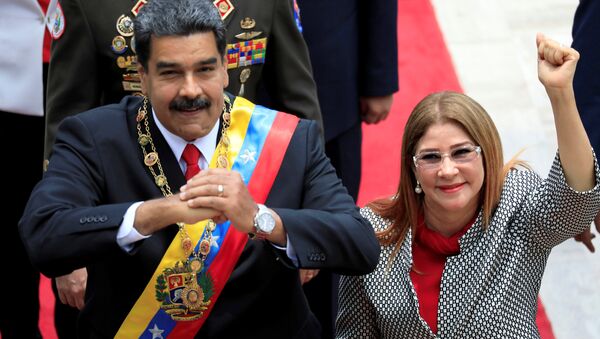 Venezüella Devlet Başkanı Nicolas Maduro ve eşi Cilia Flores - Sputnik Türkiye