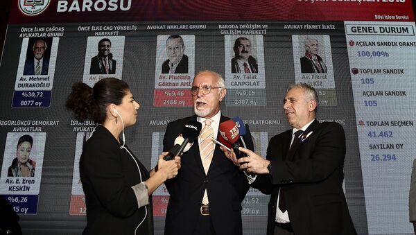 İstanbul Barosu Başkanlığı'na Mehmet Durakoğlu bir kez daha seçildi. - Sputnik Türkiye