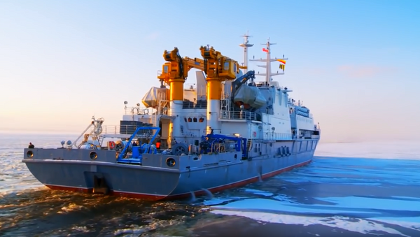 Rus askeri dalgıçlar 416 metre dibe iniş yaptı, rekora imza attı - Sputnik Türkiye