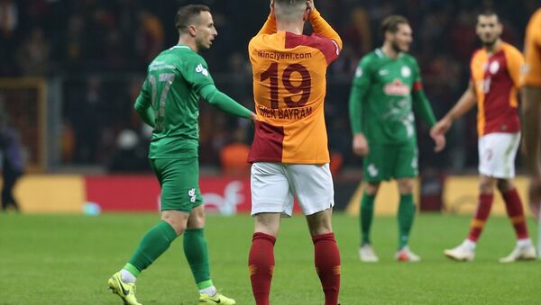 Galatasaray, Çaykur Rizespor ile berabere kaldı - Sputnik Türkiye